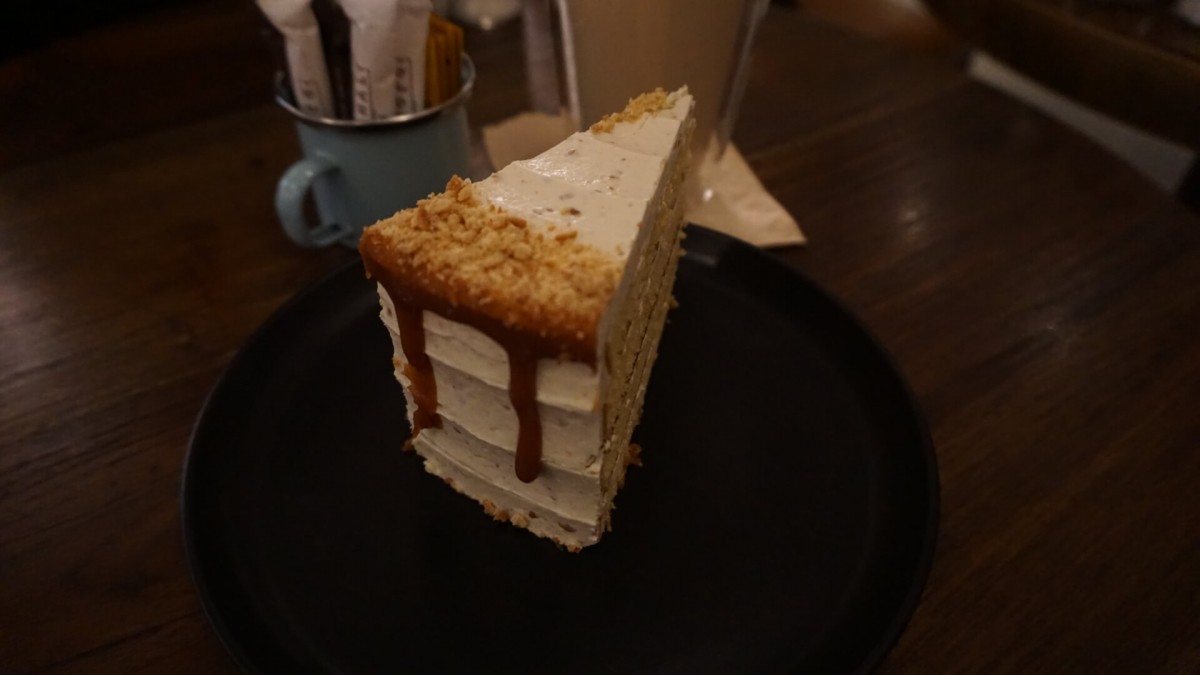 Kopi Nikmat dan Berbagai Santapan yang Menggiurkan